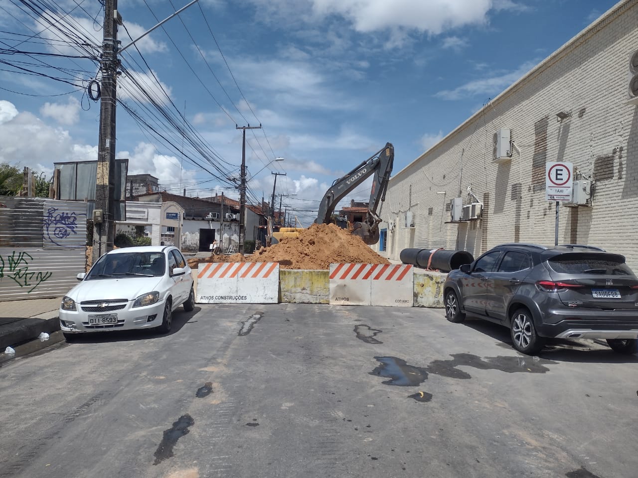 rua em obras